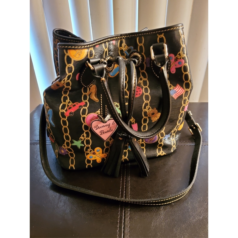 Dooney&Bourke crossbody/carry purse